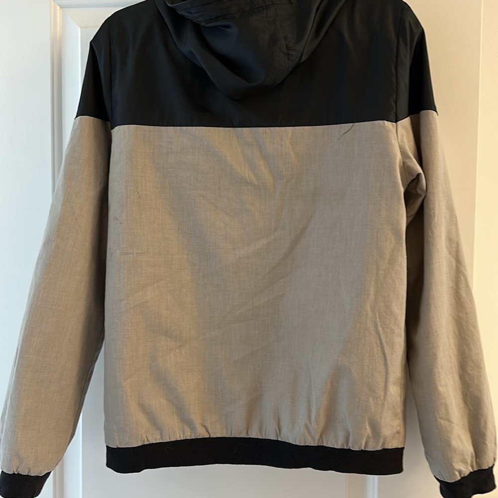H&M Divided nylon jacket - Picture 4 of 4
